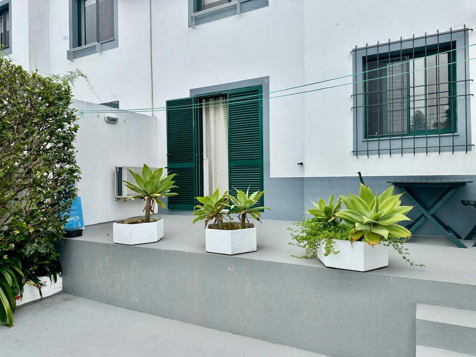 Azores Pedra Apartments - T0 E T1 ポンタ・デルガダ エクステリア 写真